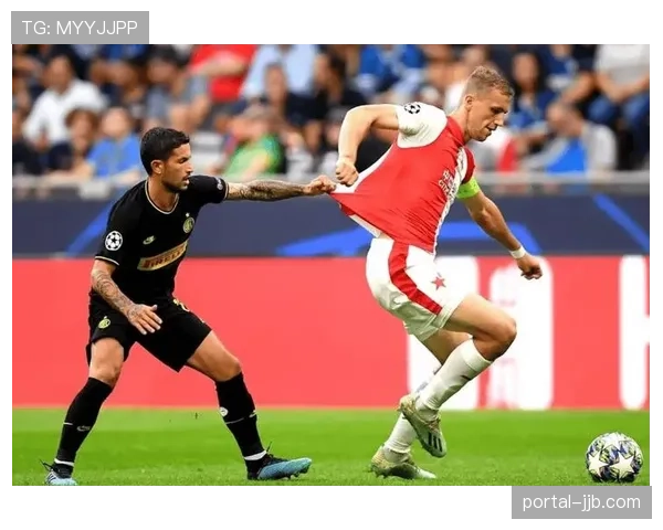 托利索与纳尔泰联袂破门，里昂老将新星组合助球队豪取13连胜